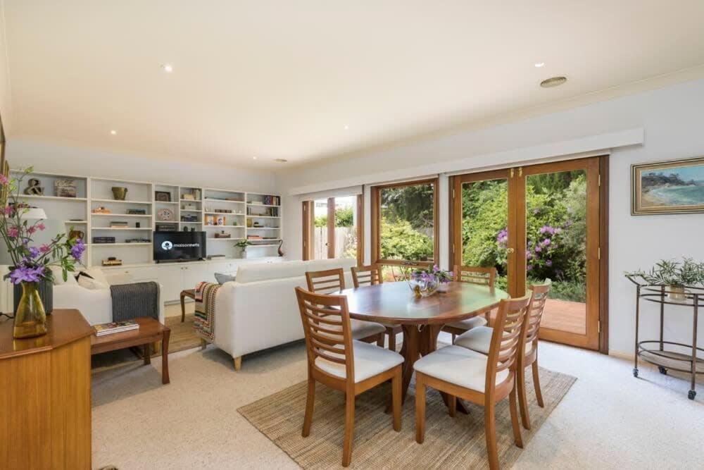 3 Bdrm 2 Bthrm House Close To Canberra Cbd & Anu Extérieur photo