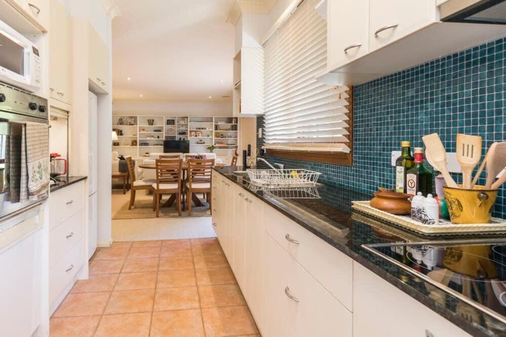 3 Bdrm 2 Bthrm House Close To Canberra Cbd & Anu Extérieur photo